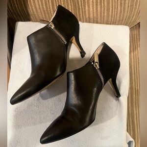 Michael Kors 6.5 Black Booties Leather and Suede.  Please look at photos & notes